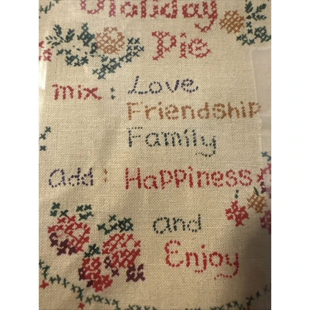 Vtg 4 Panels CHRISTMAS Cheater Cross Stitch Faye Liverman Burgos Fabric + 2 Yrds